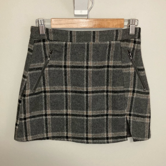 NWT Re:named plaid wool blend mini skirt, size small, gray black brown - Picture 1 of 8